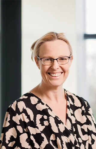 Sumer - Team Image - RMT - Laura Weir